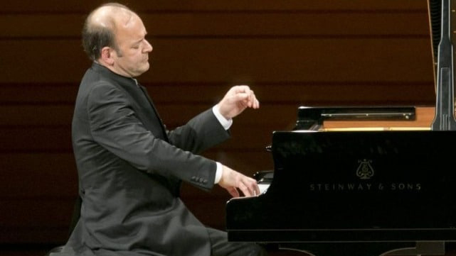 音乐学院世界排名（现役世界十大钢琴大师）