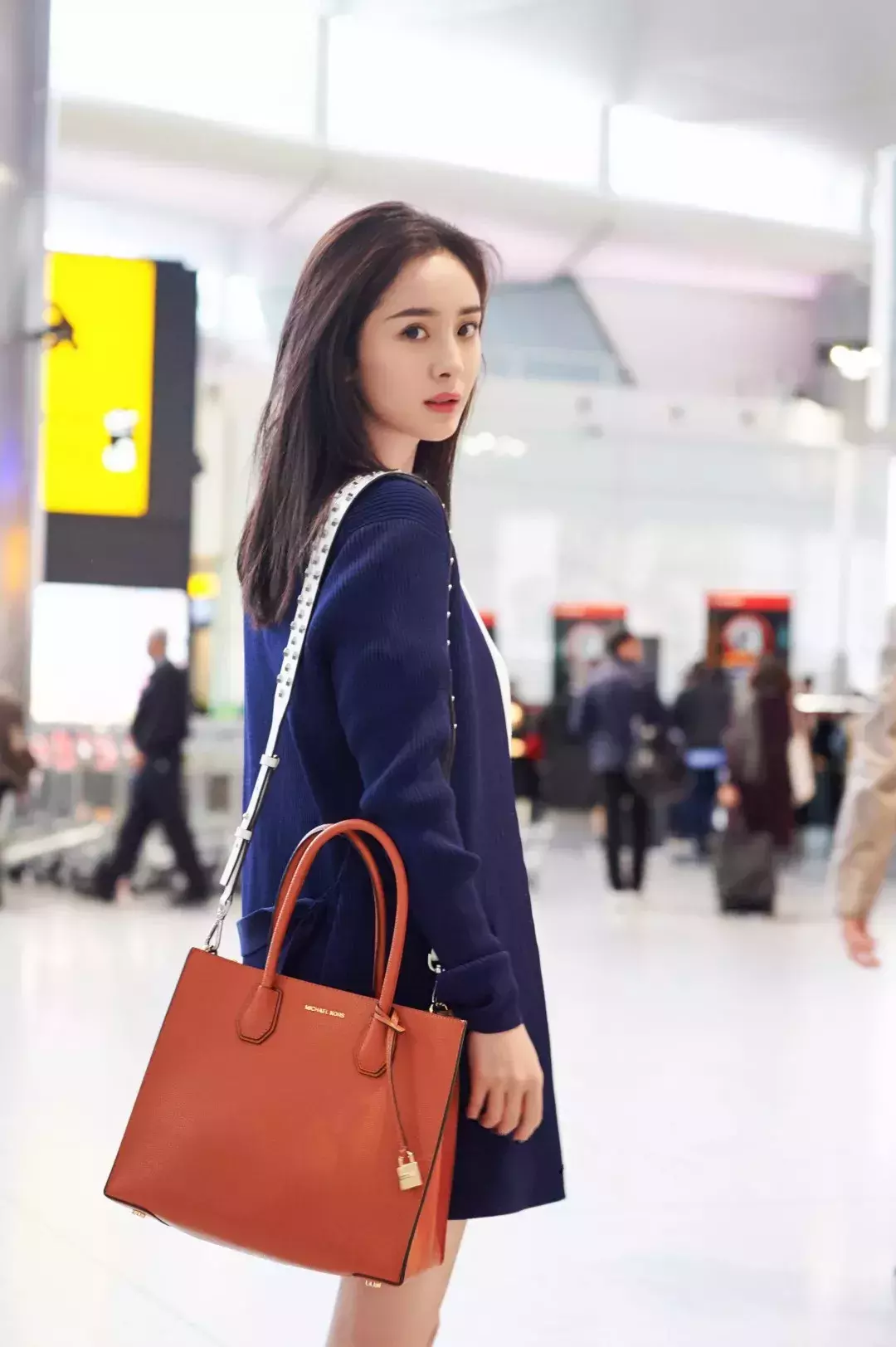 这五个颜值与质感均在线的包包品牌,你至少要拥有一款