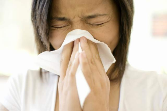 过敏性鼻炎总好不了，除了糖皮质激素，还能怎么治？临床推荐1药