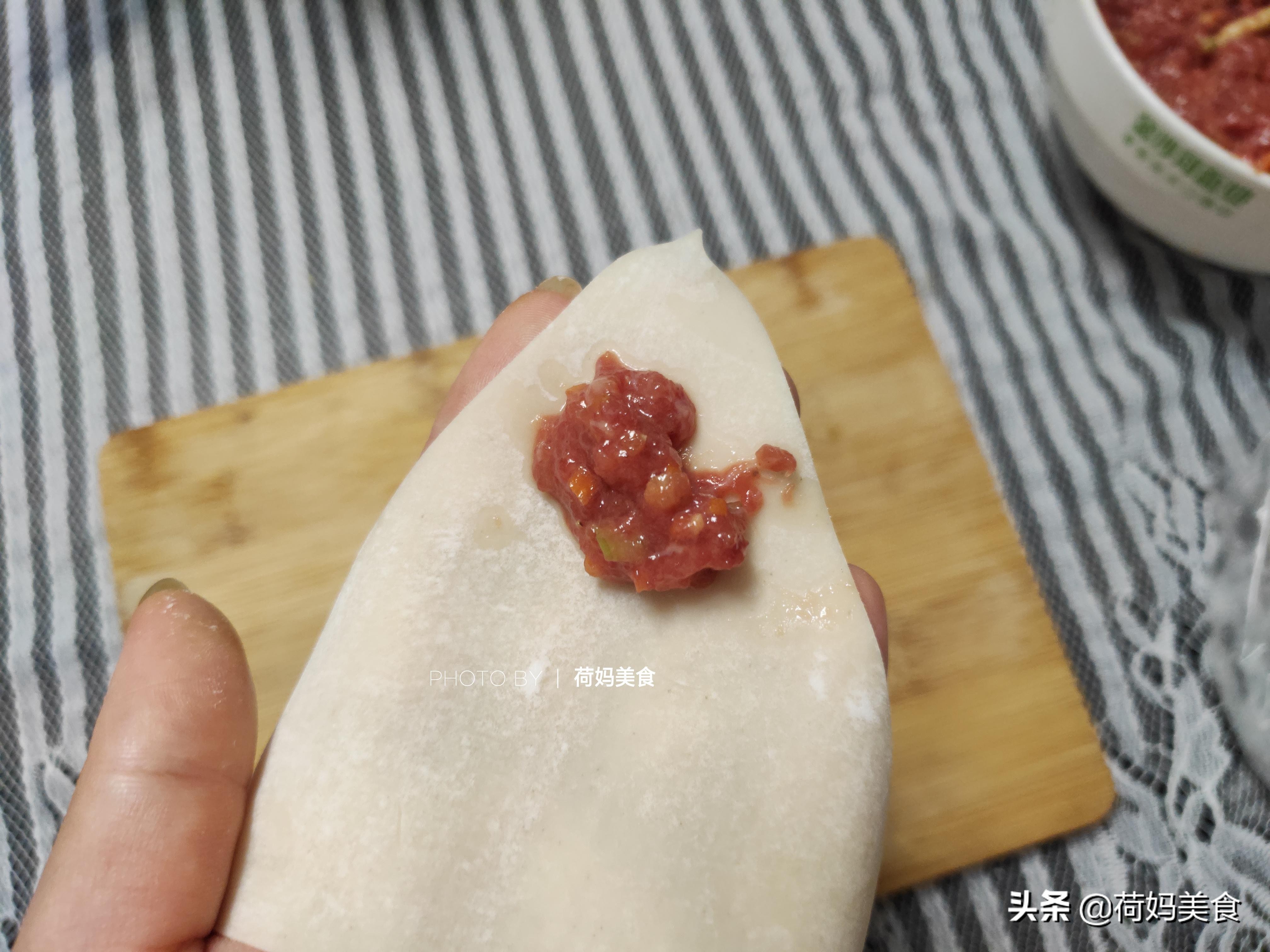 牛肉馄饨馅怎么调才好吃？滑嫩鲜香不发柴，学会这种做法吃不腻