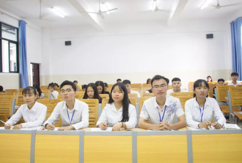 这所大学有点“惨”，本科一批招生无人问津，如今投档线降30分