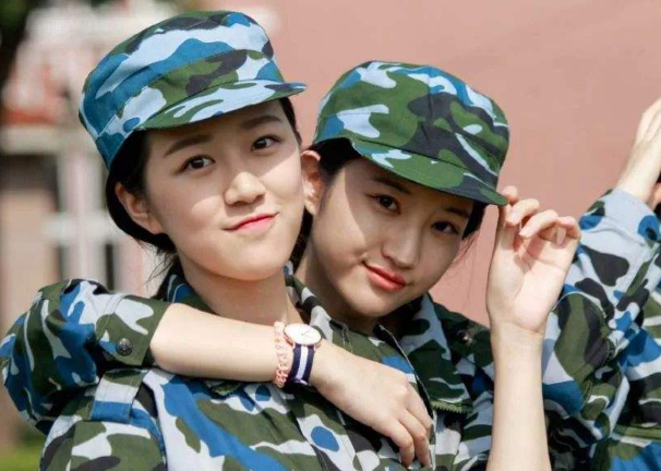 谁说学霸没有性别之分？清北新生入学报到，男女比例差距显著