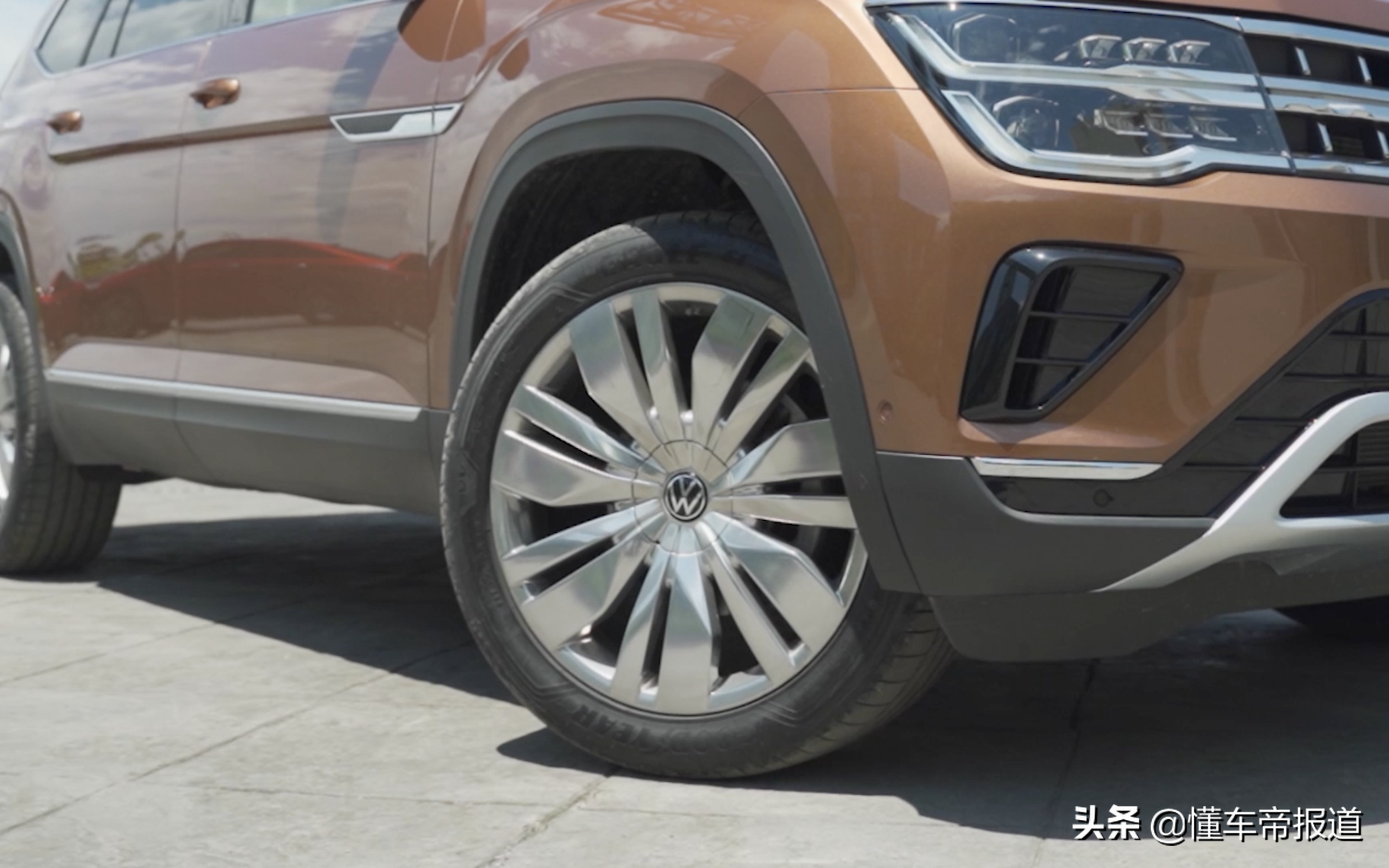 新车｜内饰升级明显，动力将将够用，试驾全新大众途昂