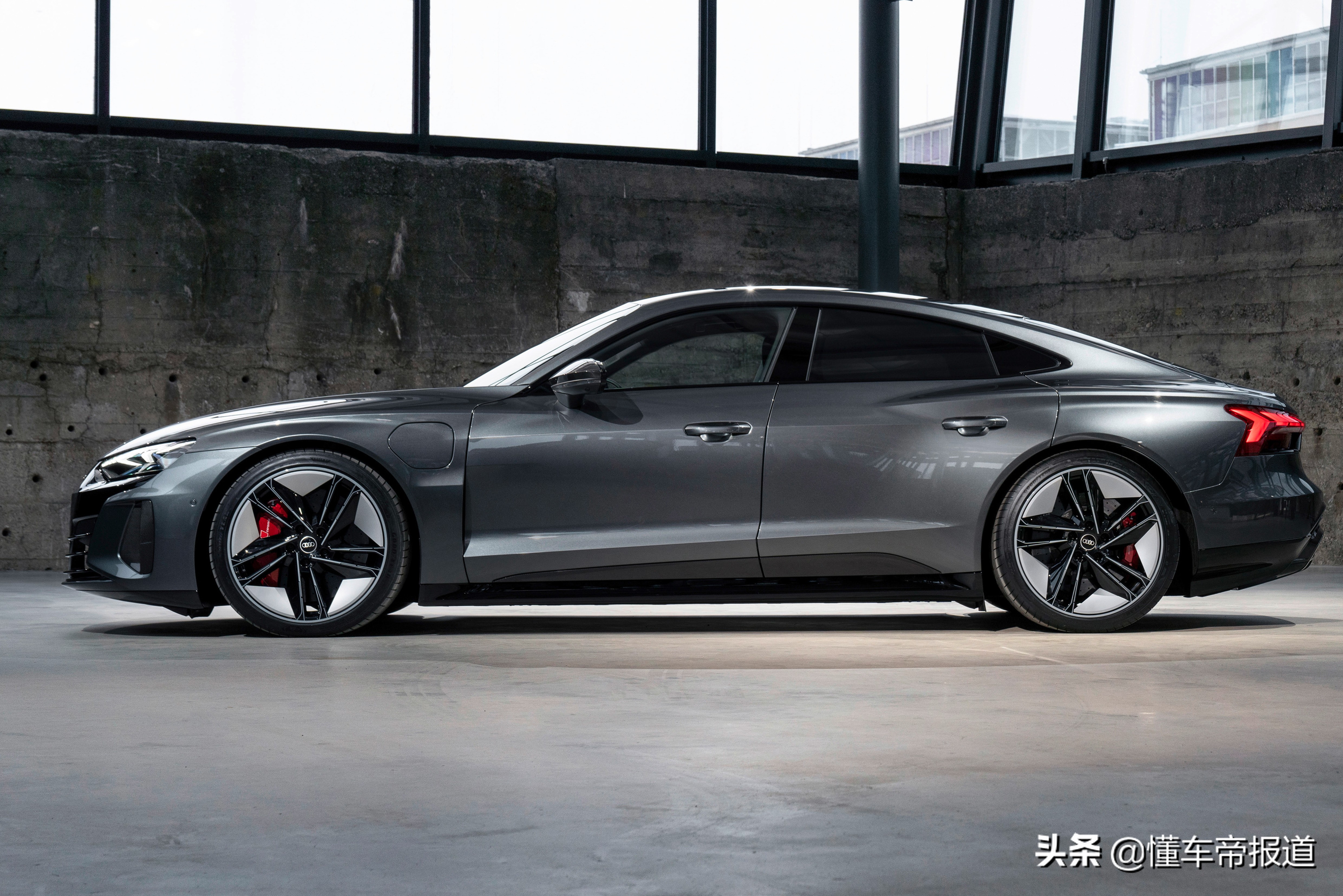 3秒破百,奥迪新电动gt跑车全球首发,r8接班人?