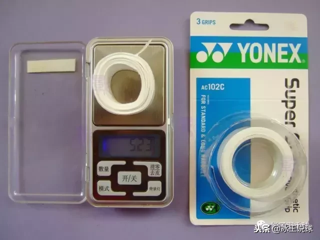 羽毛球拍手胶哪个最好(YONEX/李宁/胜利/威臣/极限等6款手胶的用后感（影子出品）)