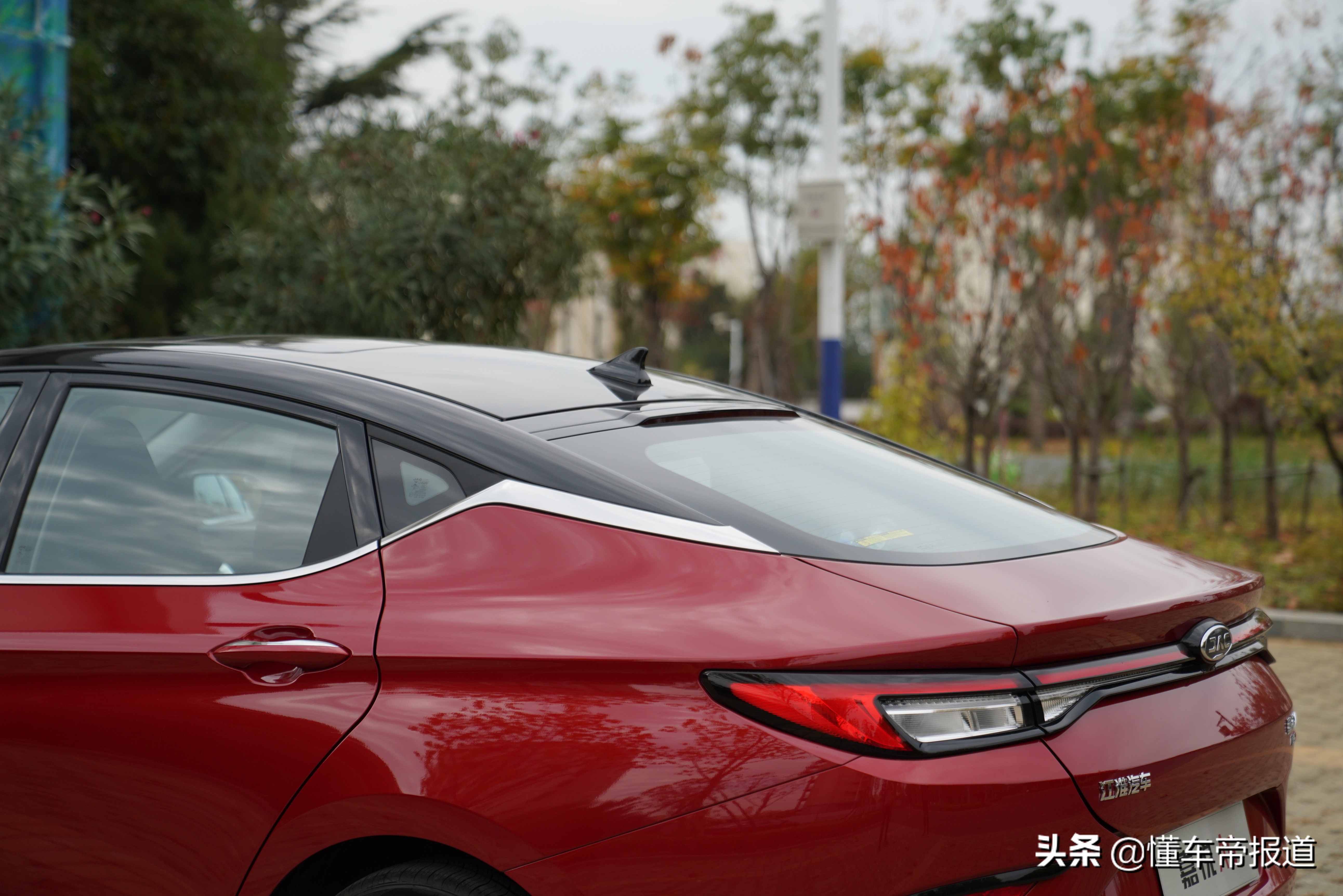 大众生产却对标朗逸，轴距接近B级车！试驾江淮嘉悦A5