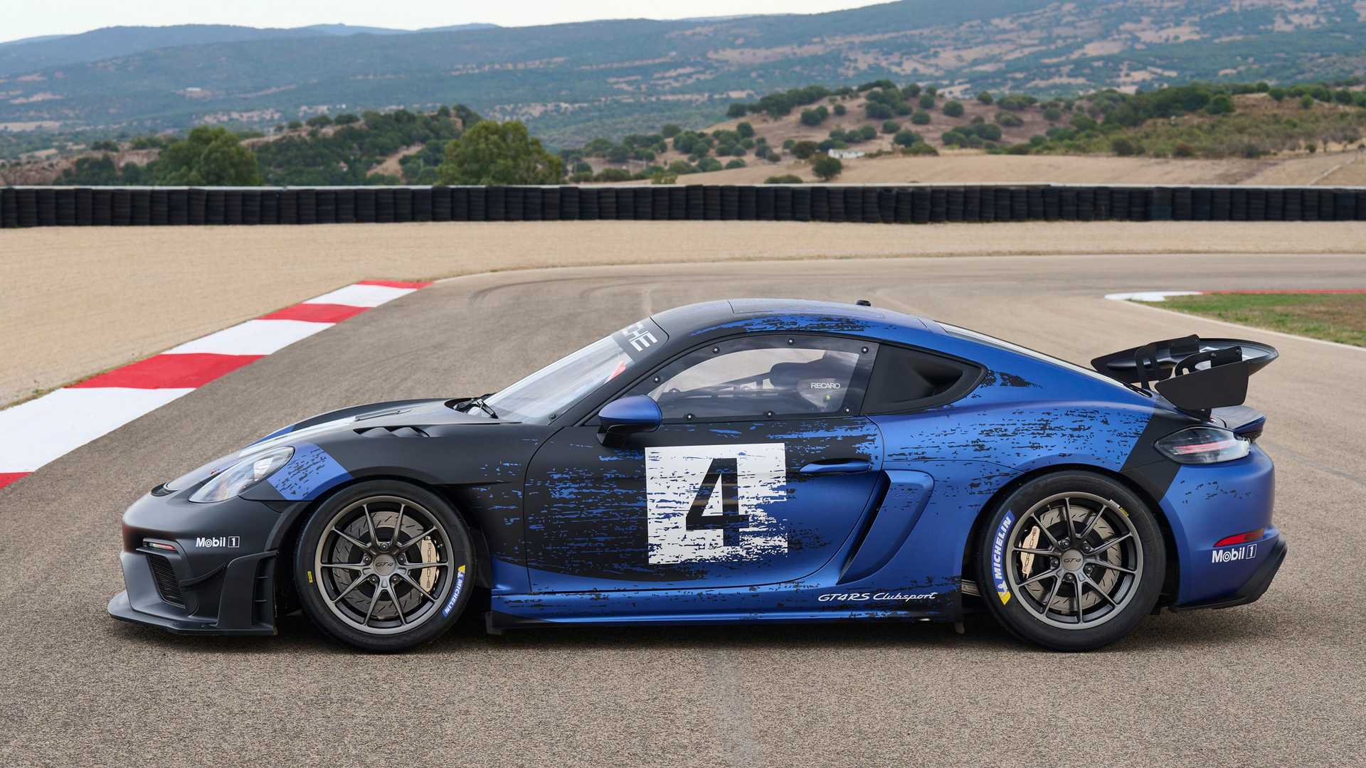 详解保时捷718 GT4赛车 保时捷718 Cayman GT4 RS