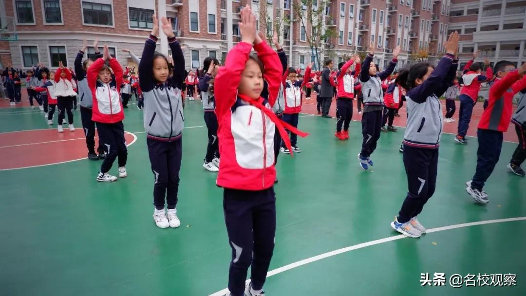 最好的学校是啥样的？众多家长走进新川，聆听孩子们爱的表达
