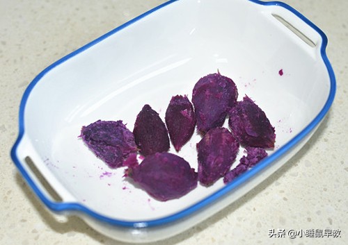 紫薯玫瑰花馒头（手把手教你做出宝宝都爱吃的玫瑰花馒头）