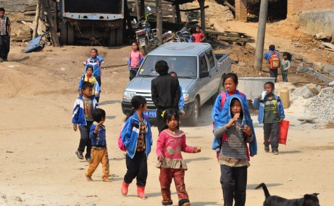 女教师考上农村编制，宁可赔钱也要离职，难怪说“考编别去乡下”