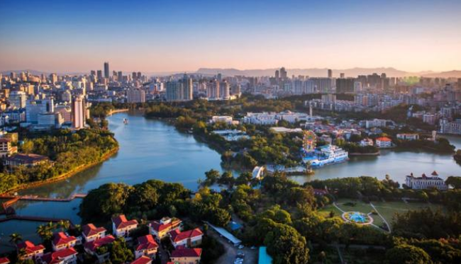 我国公认的三个火炉城市：最高气温超过40度，看看有你的家乡吗
