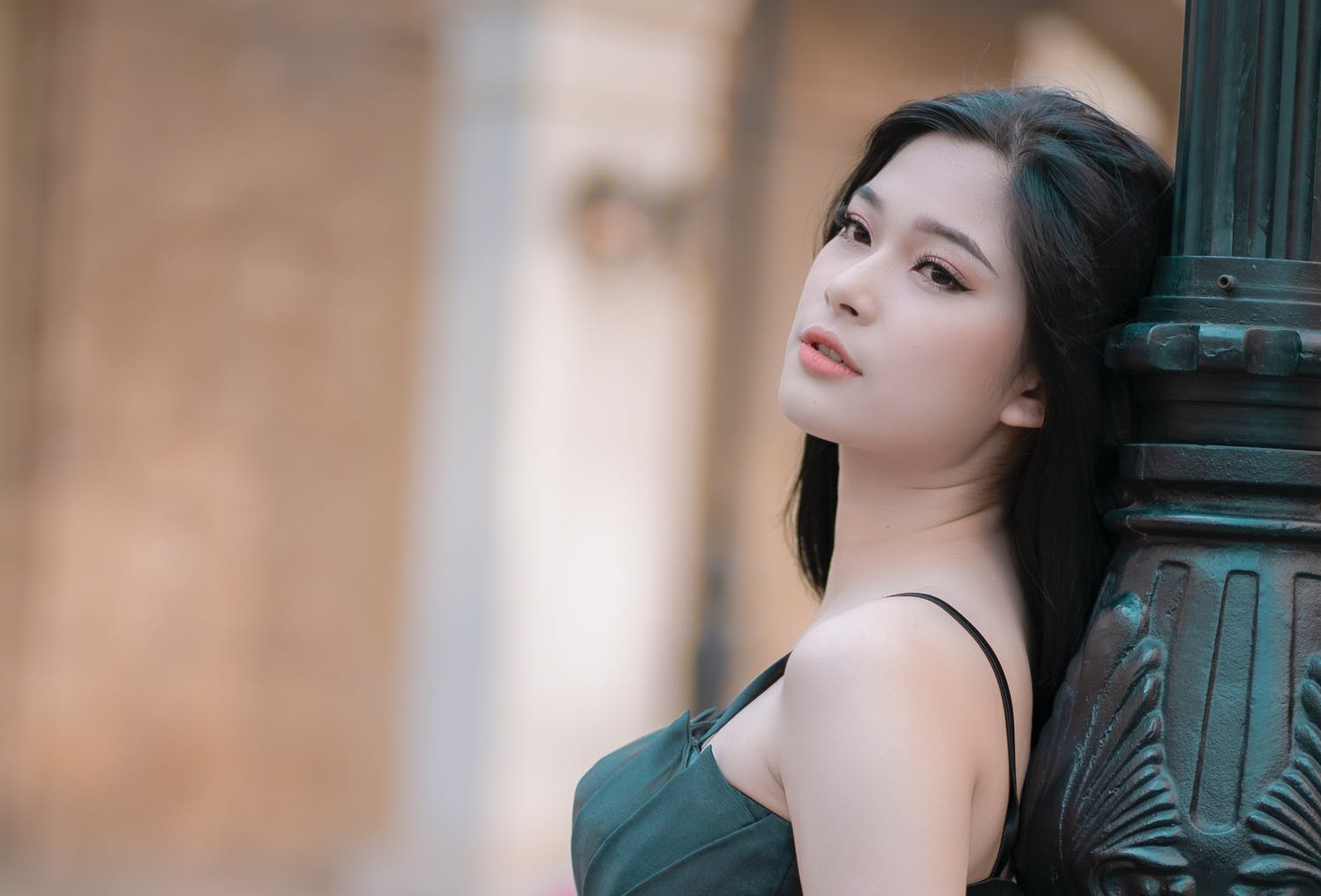 第一天相亲男人就动手动脚,就因为男人不坏女人不爱?