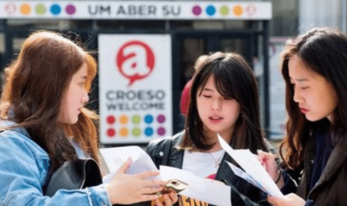 留学生回国就业将成为趋势，企业却避之不及，难道留学生不吃香了