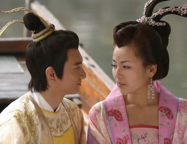 李煜最经典的10首诗词，美到极致，悲到极致，一生一定要读一遍