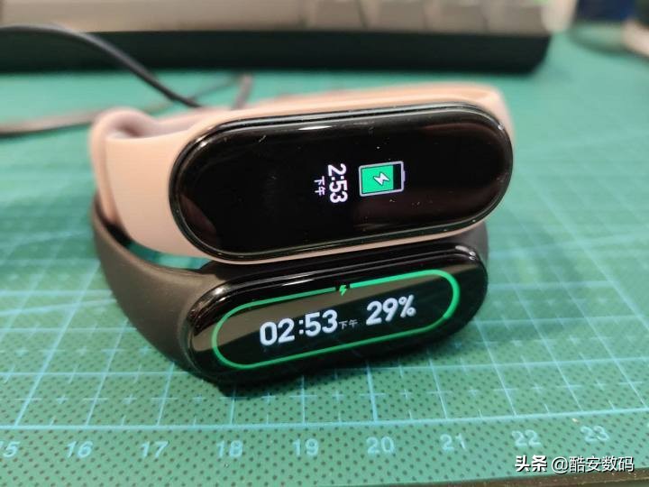 小米手环 6 NFC 上手：不是终点，更是起点