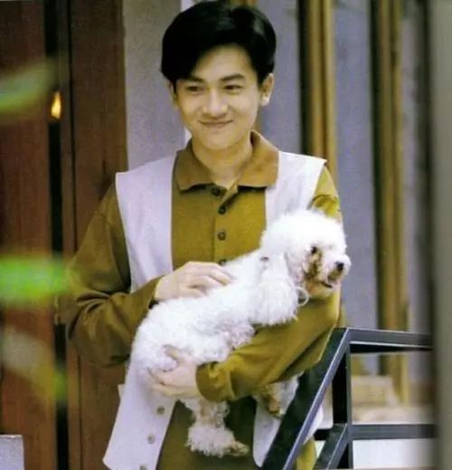 大学生毕业落泪拥抱后秒删室友：曲终人散才是人生常态！