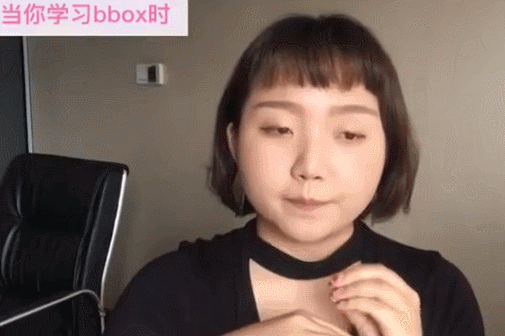凭自己努力走红的8位女网红，一个比一个拼，有人因一条裙子爆火