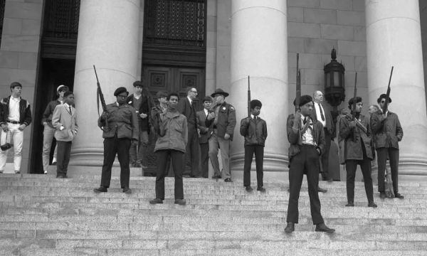 美国暴乱中的神秘团体，揭开了黑人最光辉的一段历史