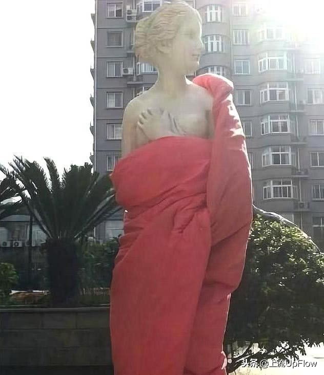 校园雕塑，当代大学生的快乐源泉！