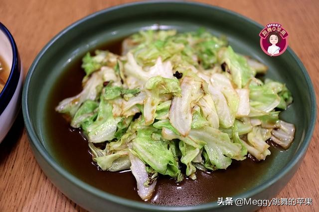 家有高考生，晚饭4菜1汤，2荤3素有说头，家长孩子全程无压力