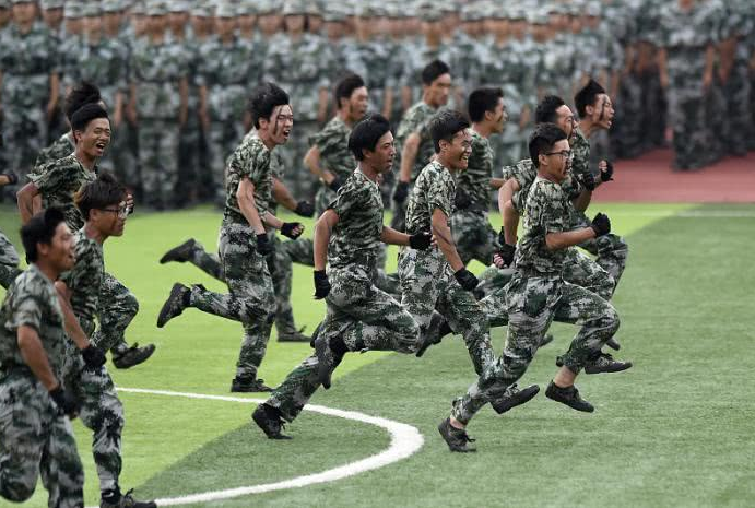 专科大二去当兵，未来求学就业有好处，但同时还有一些弊端要了解