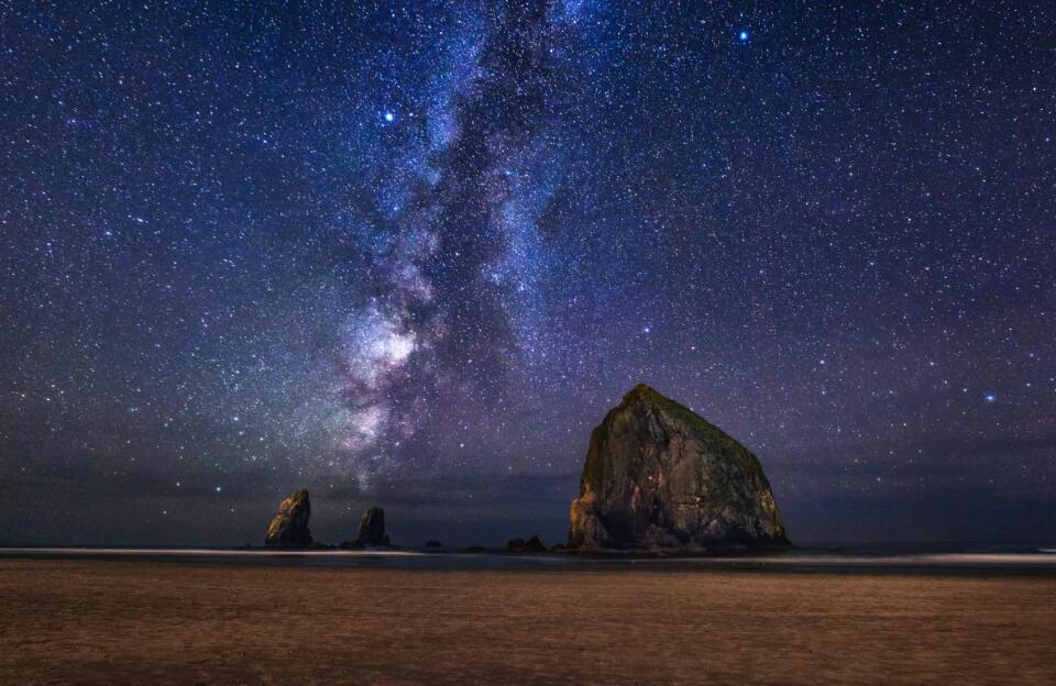 在世界尽头，究竟隐藏着什么秘密？神秘事件背后，又有怎样的真相等待揭晓。