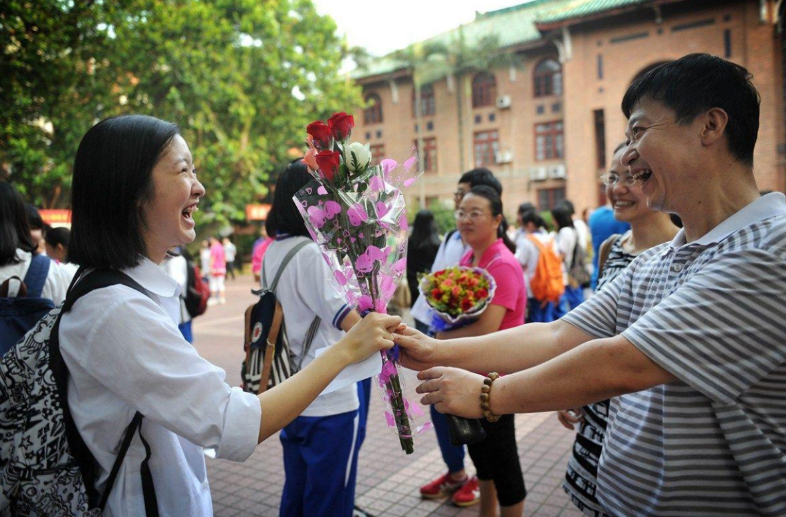 为什么一到高考就下雨？背后有什么预兆？考生和家长要知晓