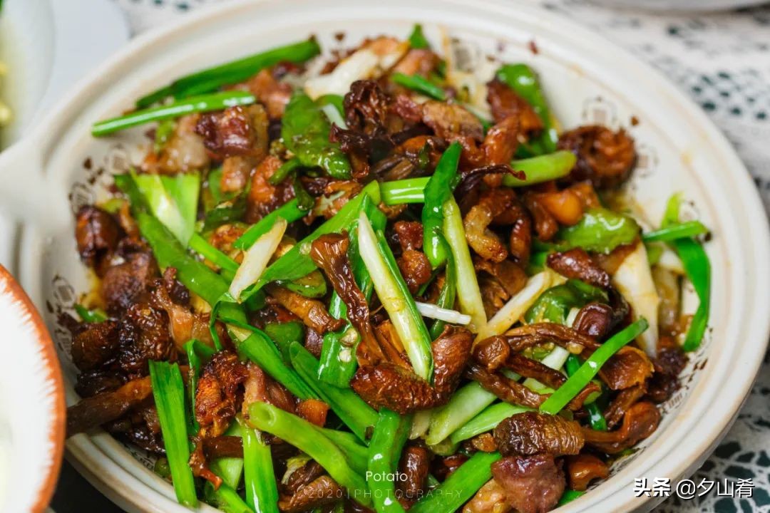 干姬松茸怎么吃与做法大全（老少皆宜的干姬松茸做法）