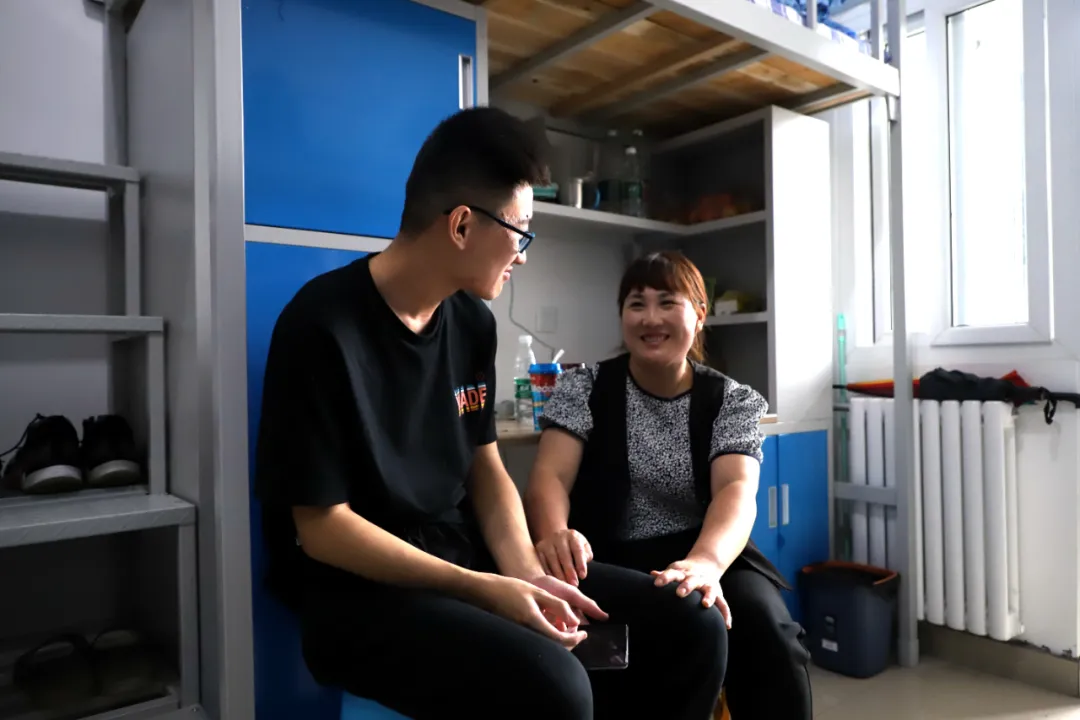 迎新｜山东工程职大一见倾“新”，满心欢喜，“雨”见最美的你