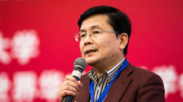 汪国真：既然选择了远方，便只顾风雨兼程