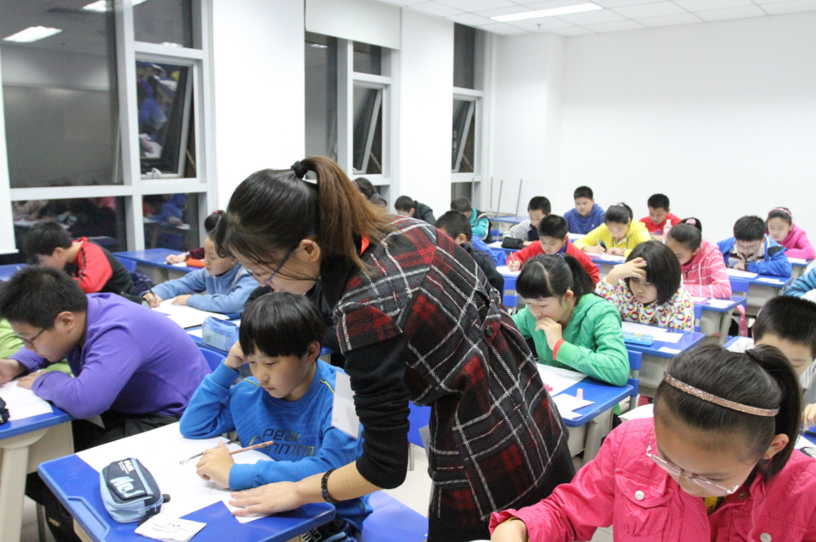 补习机构迎来好消息，教育部允许其继续给学生补课，但有前提条件