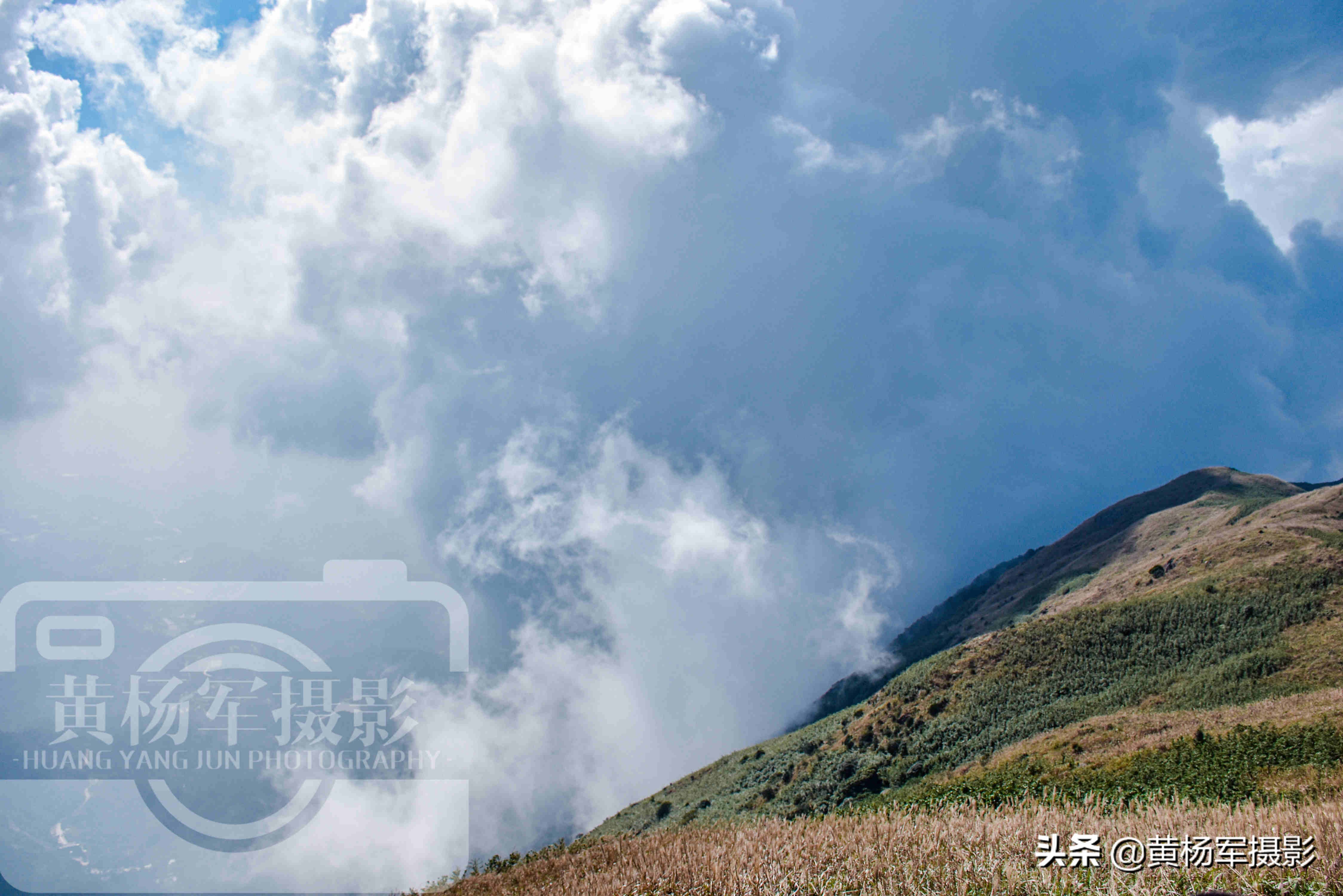 中国岭南最美的山，原始森林覆盖率达98%，千米山顶云海美如仙境