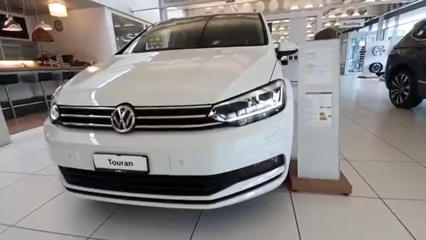 2018款大众途安家用实用型轿车