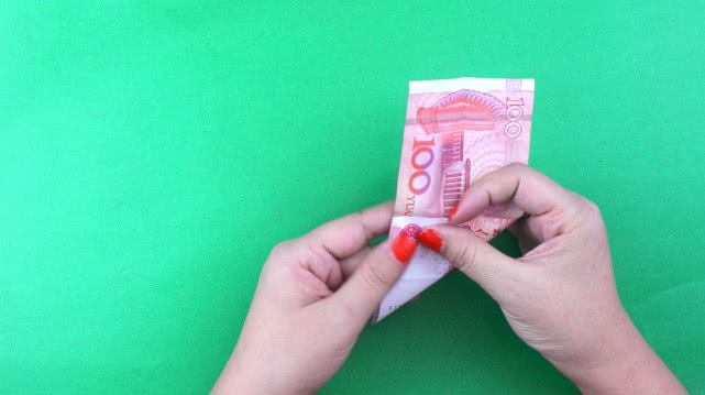 100块钱折爱心教程手把手折爱心步骤图解