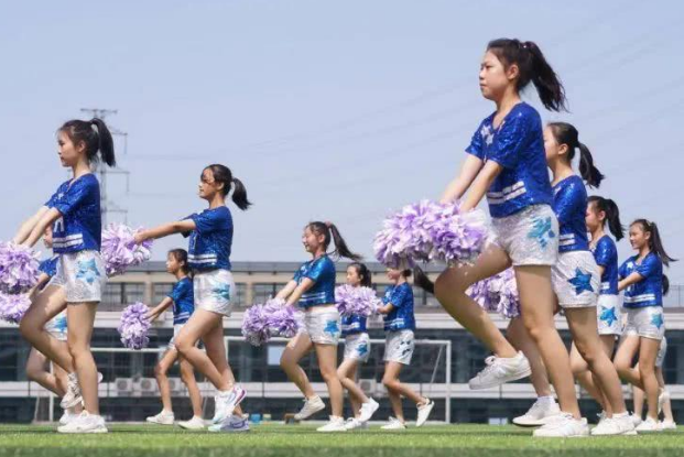 “北大附中”VS“衡水中学”，同样一天24小时，谁的教学更胜一筹