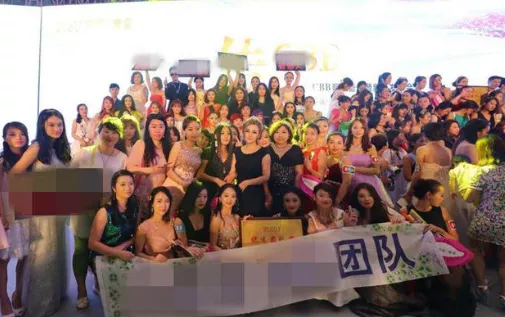 一把伞卖10万,被有钱人疯抢!最受欢迎的豪车,败在了网红身上?