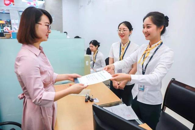 储户去世，银行存款没人知道，银行会主动通知家属？网友：想多了