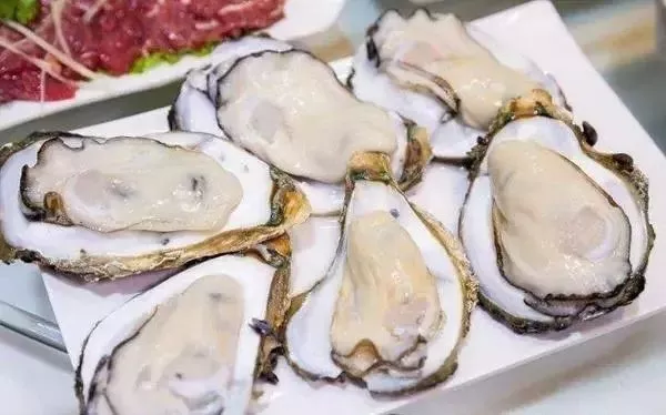 用这种方法煮生蚝，煮的生蚝鲜嫩又多汁，入味好吃还不腥