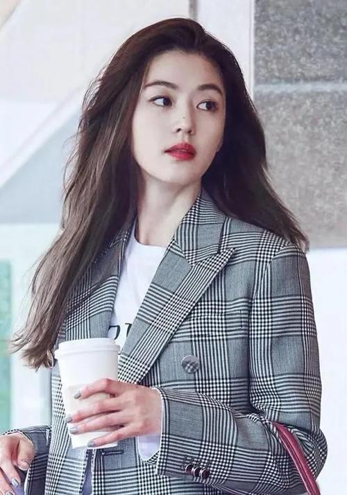 韩国十大美女明星,金喜善仅排第三