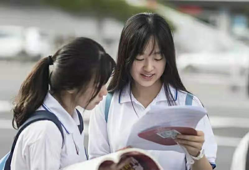 贵州省的“明星”高中，今年31人考上清北，大量学生考上985