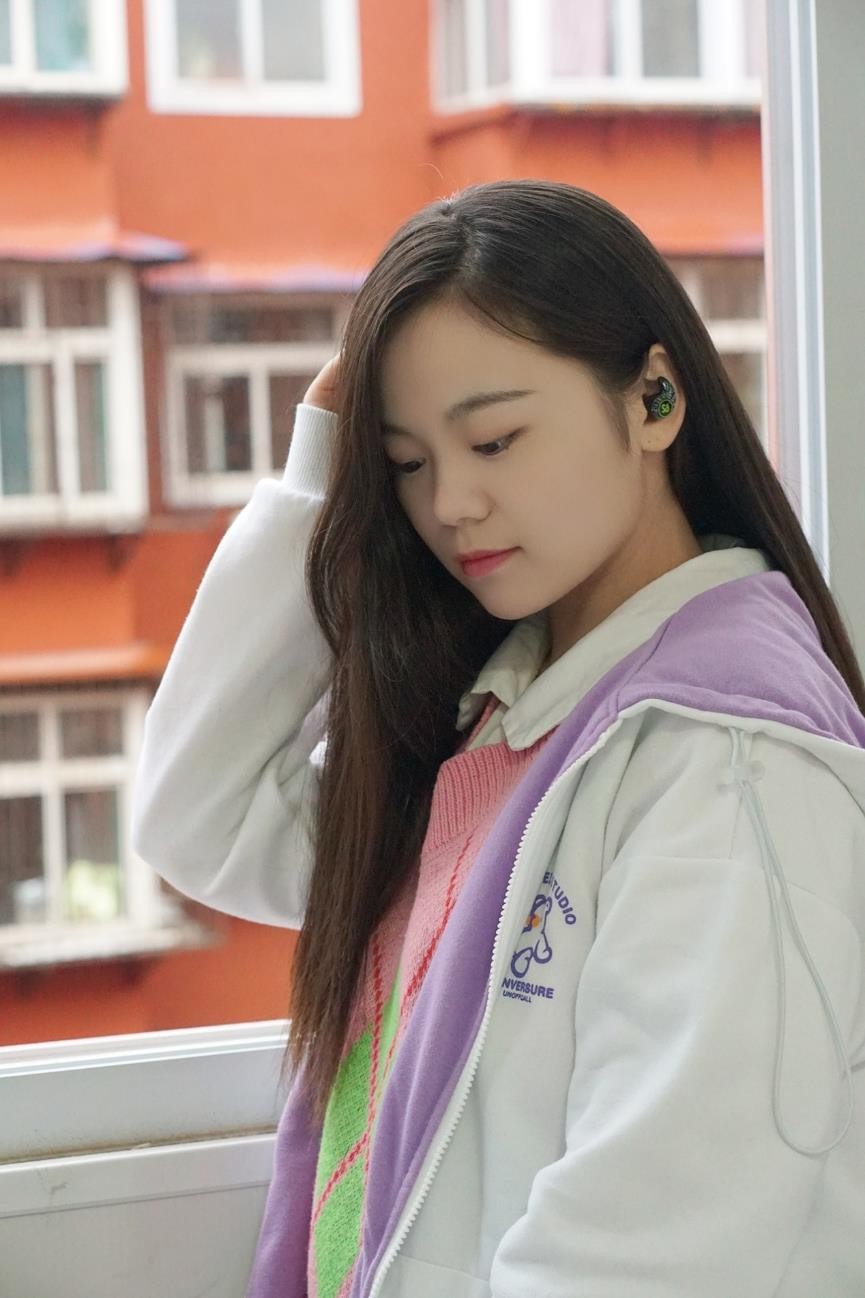 第一次见如此精致的蓝牙耳机，颜值质感都在线，魔浪S上手