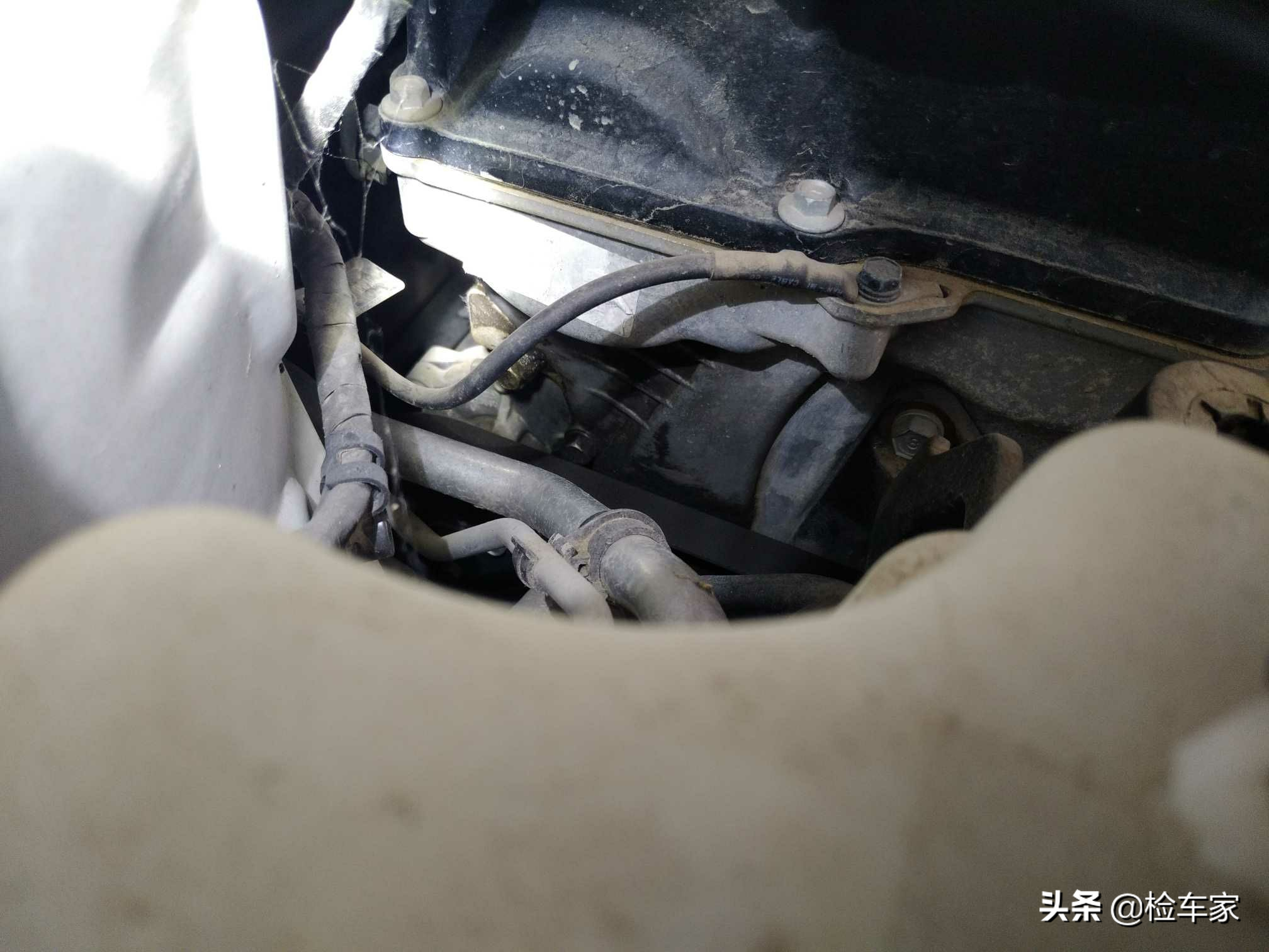 索纳塔八车主笑不出来，才开三万公里就亏掉10万，网友：颜值崩塌