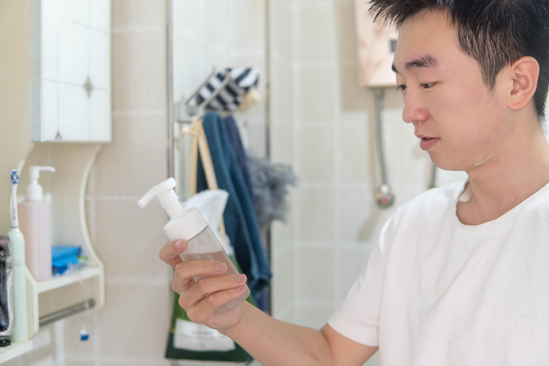 拒绝油腻，不要紧绷，小米有品上线珂岸男士洗面奶，清洁舒缓