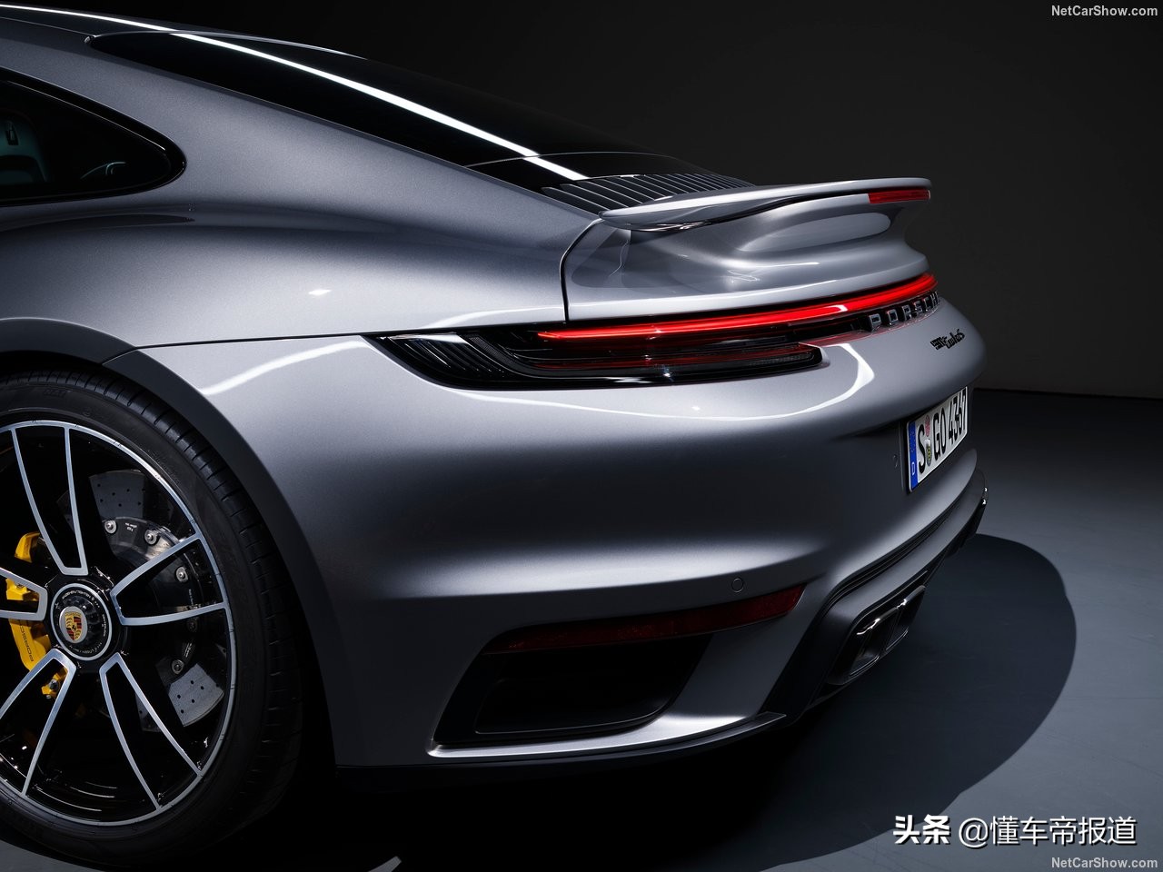 疯狂的“青蛙”！保时捷911 Turbo S新车解析 