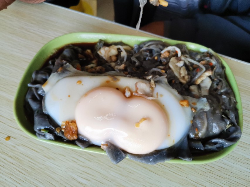 在家就可以自己做肠粉，广东肠粉米浆和酱汁全套操作配方