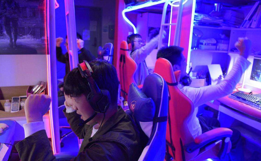 为啥大学宿舍11点准时熄灯，这4个原因是重点，学姐：可以理解