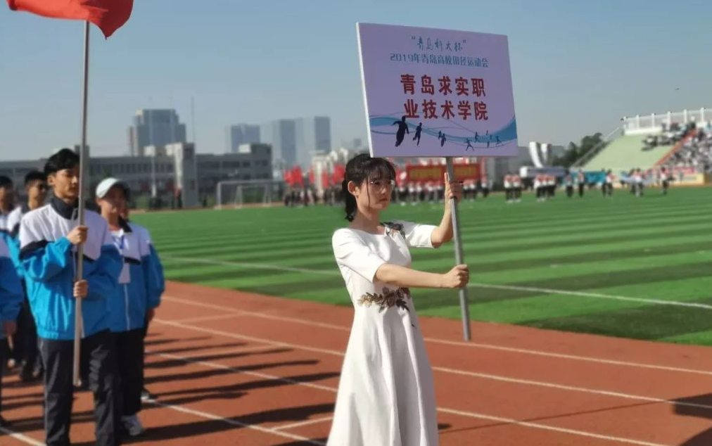 毕业后才知道，高等专科和职业技术学院大有不同，学生要谨慎选择