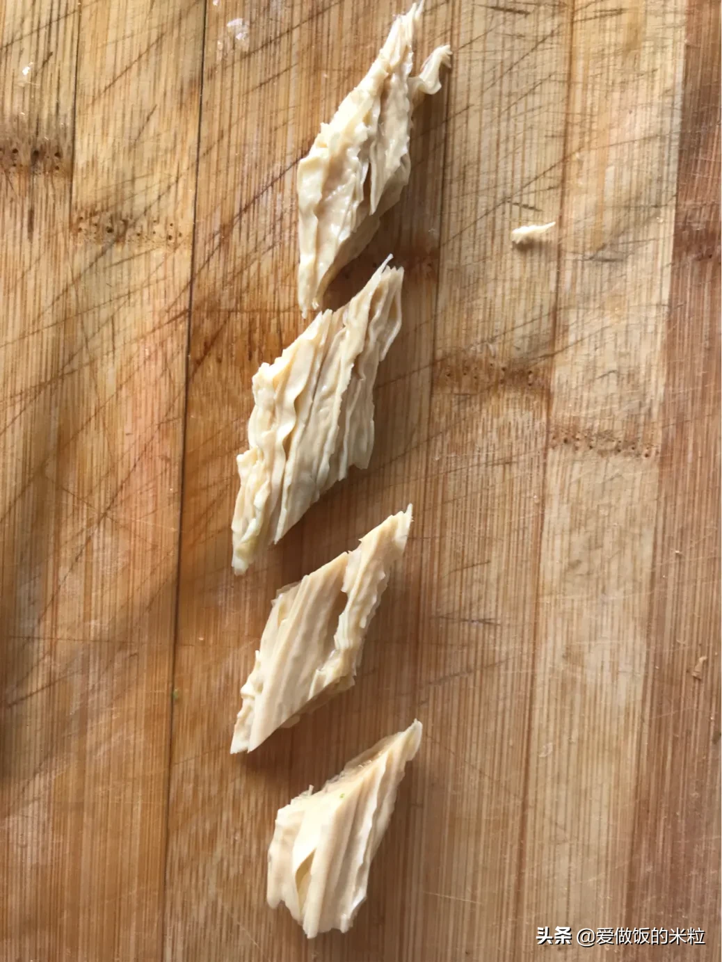快菜炒腐竹，饭店的名菜在家做，成本低廉还好吃