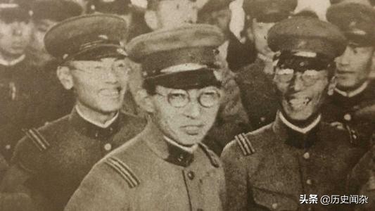 1936年的日本，疯癫的女人阿部定抢了疯癫的皇道派军人的新闻头条