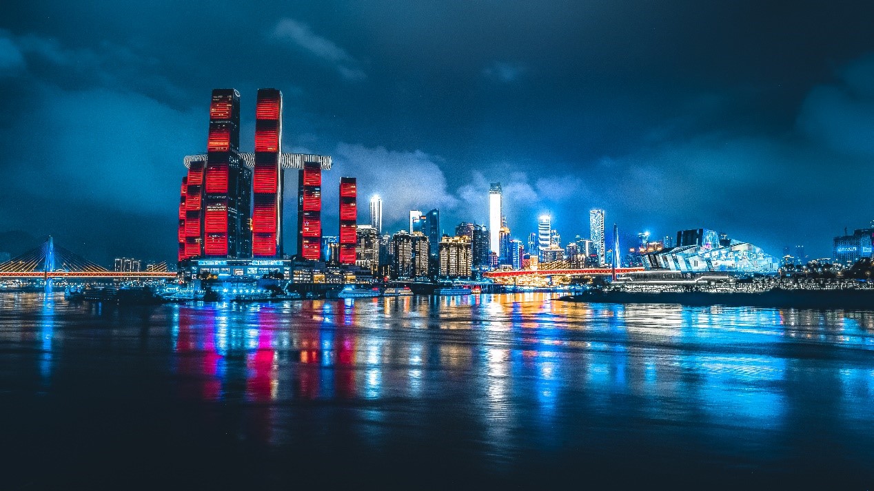 晚上独行览山城盛景,当小鹏p5与重庆夜景相遇